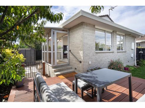 2/19 Walton Street, Sydenham