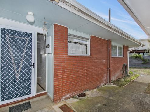 13B Raewyn Street, Morningside