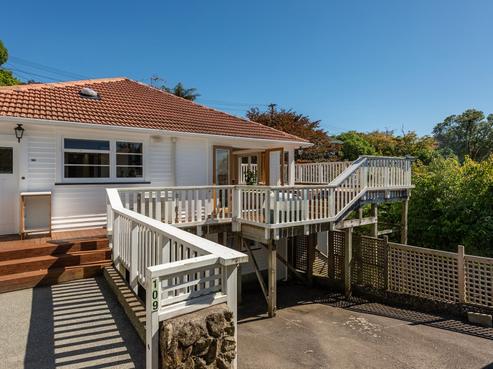 109 Messines Road, Karori