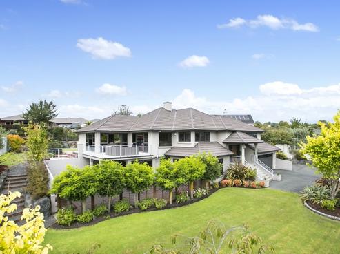 14 Duxford Crescent, Fairfield