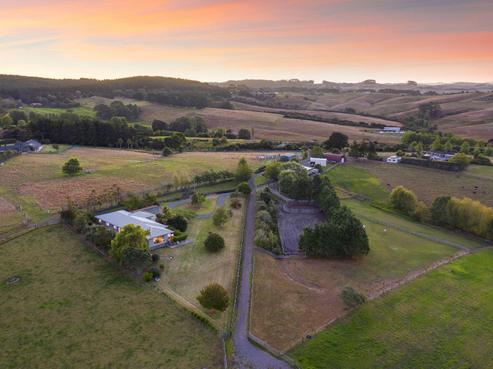 329 Forestry Road, Waitoki