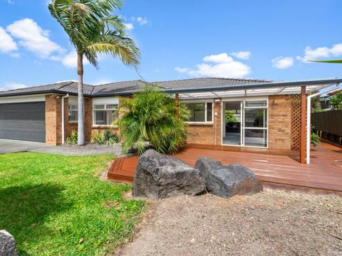 20 Chesterfield Way, Orewa