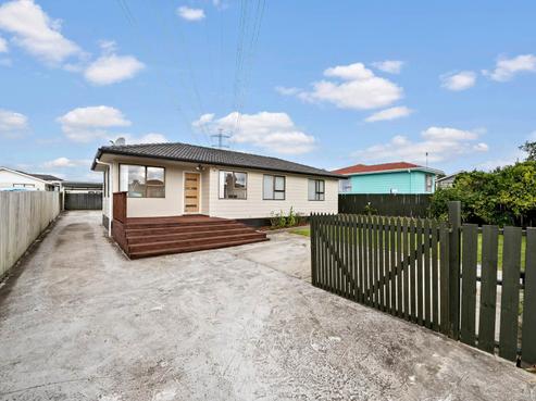 26 Dissmeyer Drive, Clover Park
