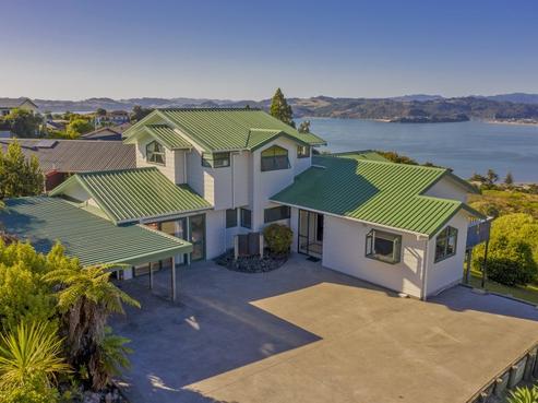99 Centennial Drive, Whitianga
