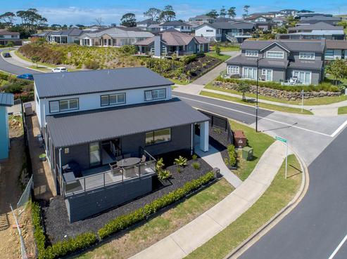 81 Pinecrest Drive, Gulf Harbour