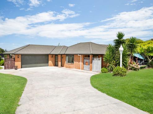 6 Armstrong Way, Waiuku