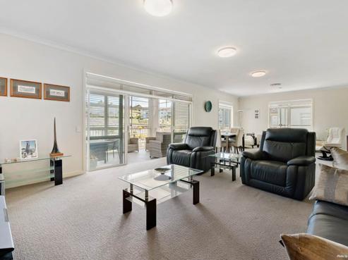 27 Parkside Drive, Orewa