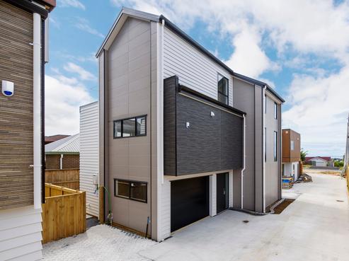 844B East Coast Road, Oteha