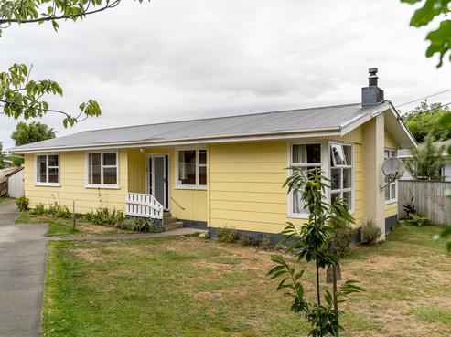 36 Watt Street, Featherston