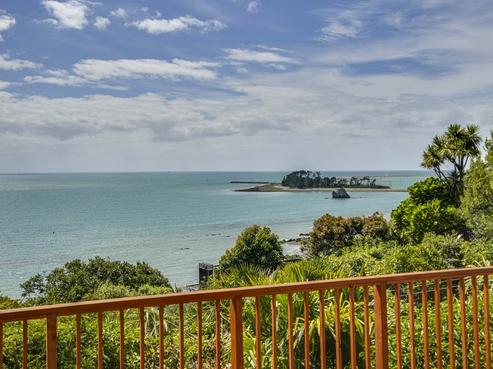 3 Grenville Terrace, Moana