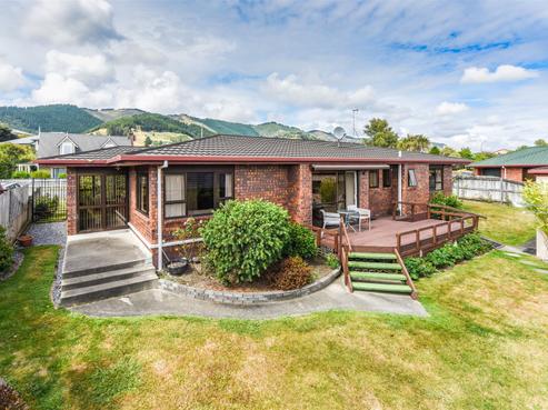 14 Middlebank Drive, Richmond