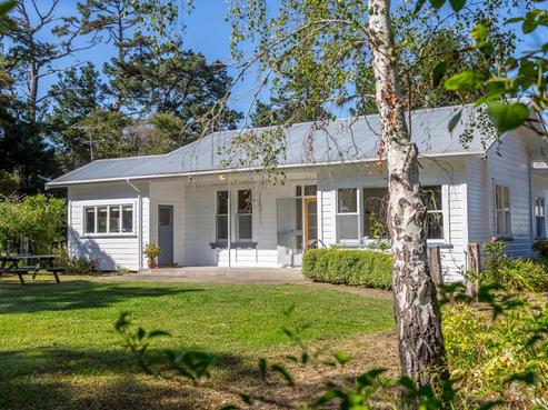 840 State Highway 53, Featherston