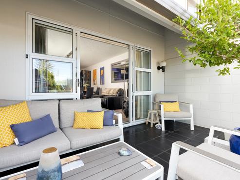 235 Marine Parade, Napier South