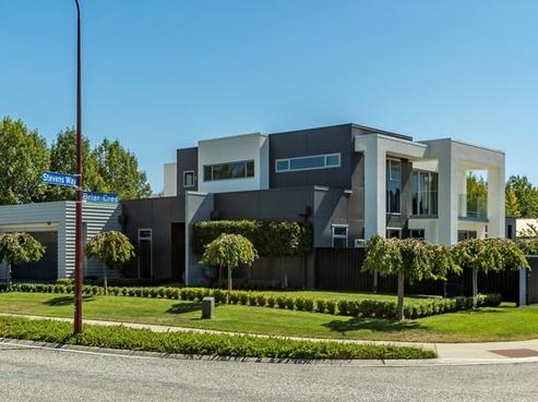 4 Henderson Drive, Alexandra