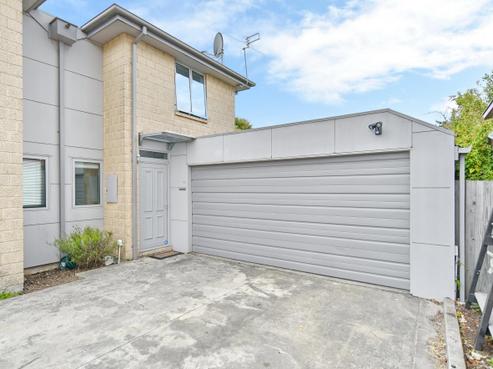 76B Packe Street, Edgeware