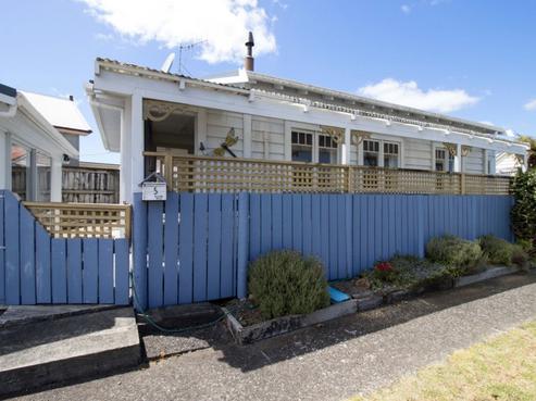 5 Silverton Road, Waihi