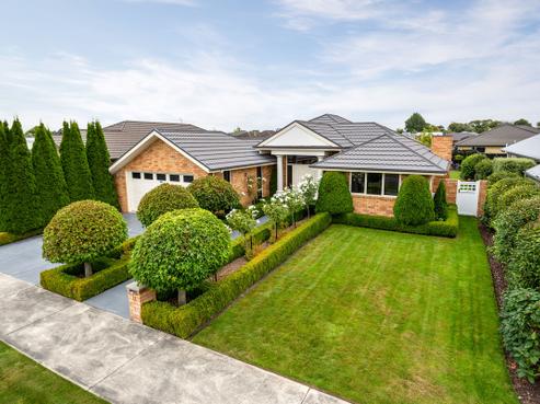 12 Oratia Grove, Northwood