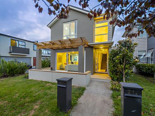 21 Popokatea Drive, Takanini