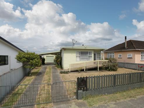 20 Whyte Street, Foxton