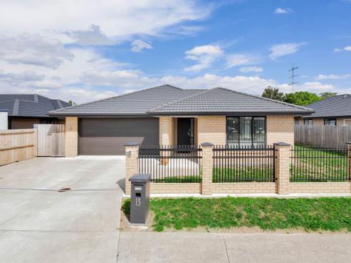 13 Dumas Place, Rosehill