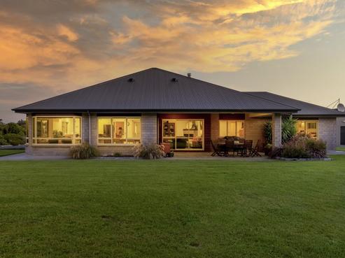 130 Oreti Road, Otatara