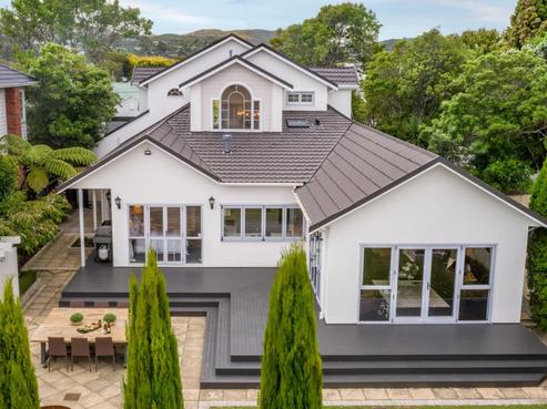 24 Marina Grove, Central Hutt