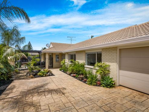16 Motutapu Avenue, Manly