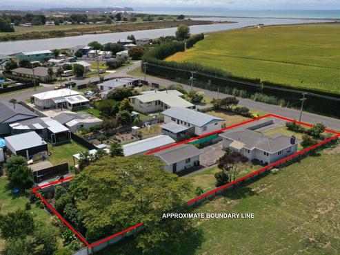90 Ferry Road, Clive
