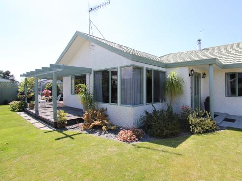 32 Whiting Crescent, Greenmeadows