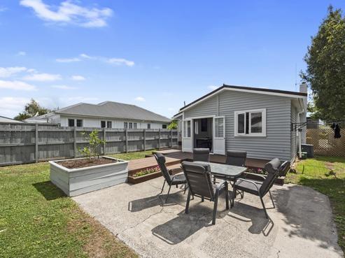 64 Enderley Avenue, Enderley