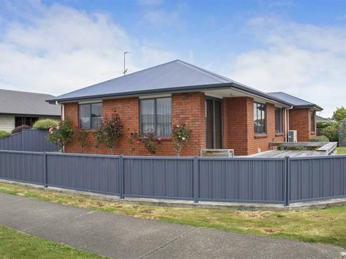 44 Stirling Street, Windsor