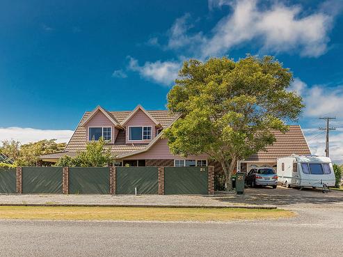 21 Queen Street, Westport