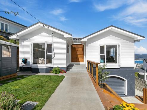 19 Te Whiti Grove, Korokoro