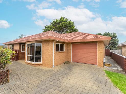 13 Manly Gardens, Paraparaumu Beach