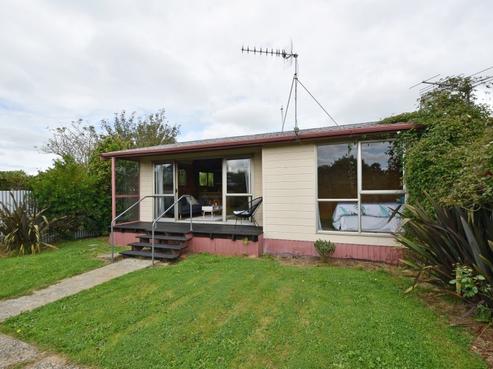 492 Tay Street, Hawthorndale