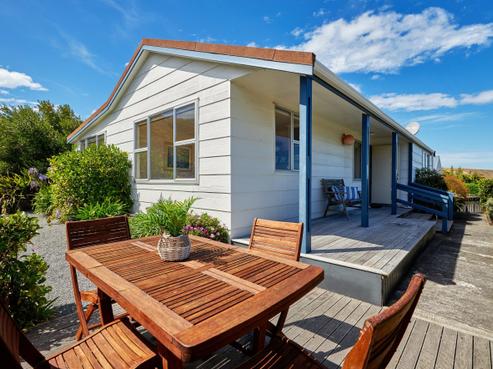144 South Bay Parade, Kaikoura