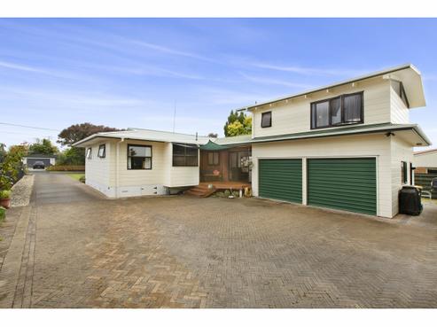 30 Pulham Crescent, Queenwood
