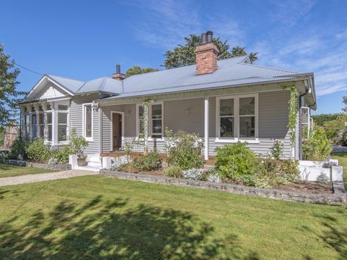 145 Greendale Road, Darfield