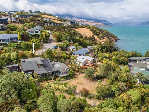 36 Bayview Crescent, Duvauchelle