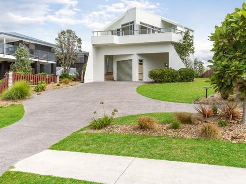 115 Pohutukawa Crescent, Whangamata
