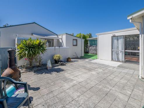 8 Takitimu Street, Waitarere Beach