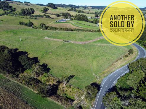 658 West Coast Road, Makarau