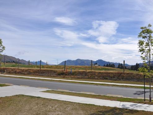 12 Gladbrook Street, Wanaka