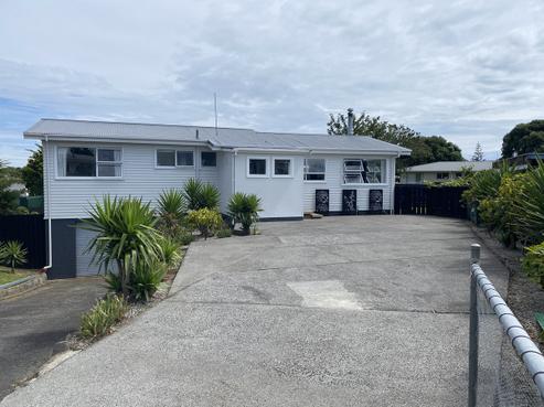 7 Newbury Place, Waitara