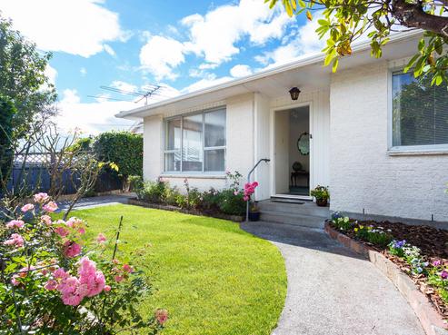 1/392 Fergusson Drive, Heretaunga