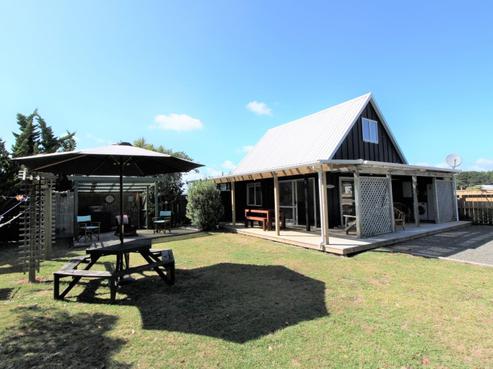 10 Mack Street, Foxton Beach