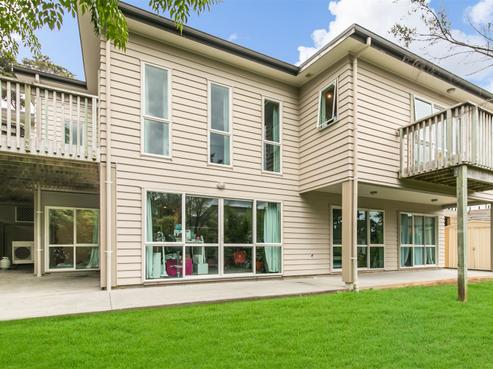 10 Treetops Way, Bayview