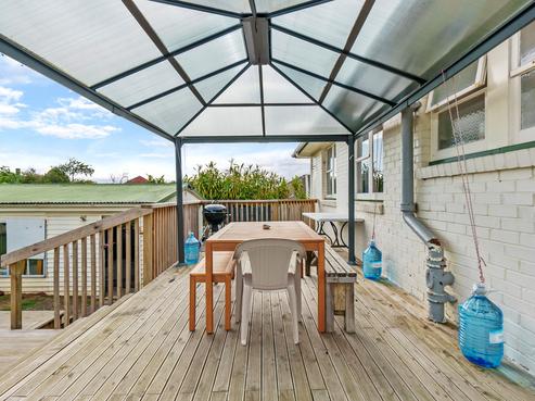14 Julian Place, Otara