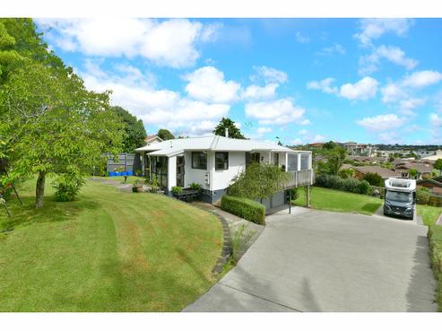 16 Bay Vista Drive, Red Beach
