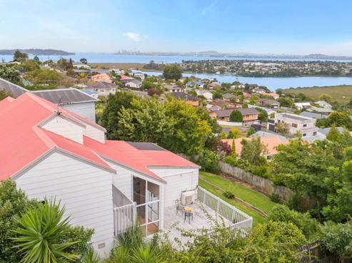 101 Luckens Road, West Harbour